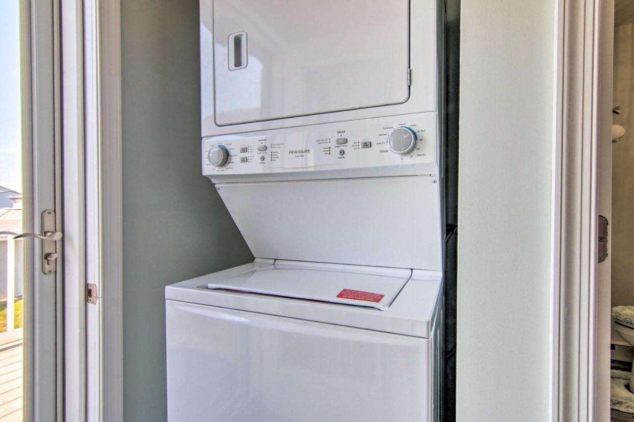 Airy Ocean City Condo On Canal Front With Deck! Εξωτερικό φωτογραφία