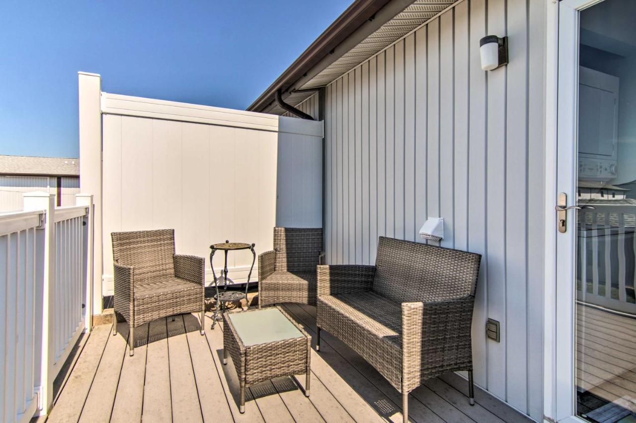 Airy Ocean City Condo On Canal Front With Deck! Εξωτερικό φωτογραφία